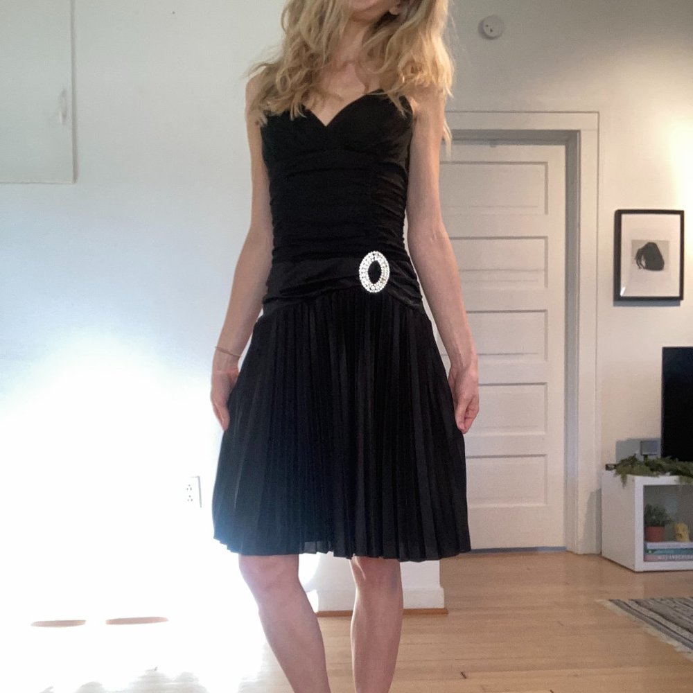 BLACK TIE WEDDING PROM COCKTAIL PLEATED DRESS